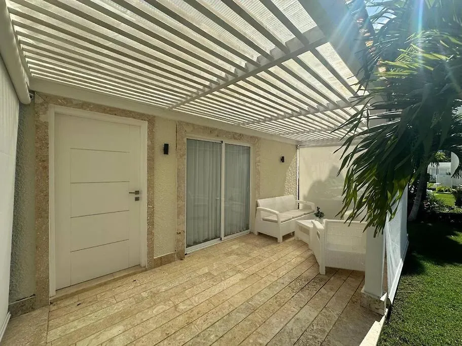 Green One Oasis - Villa With Clubhouse Access contacts